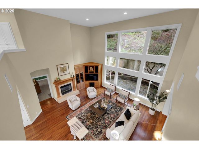 1243 CRENSHAW Rd, Eugene, OR 97401