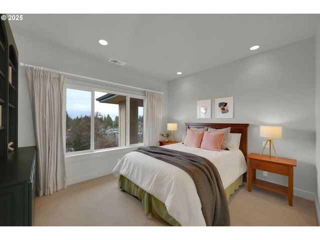 1243 CRENSHAW Rd, Eugene, OR 97401