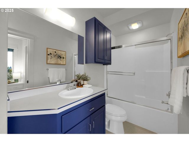 1243 CRENSHAW Rd, Eugene, OR 97401