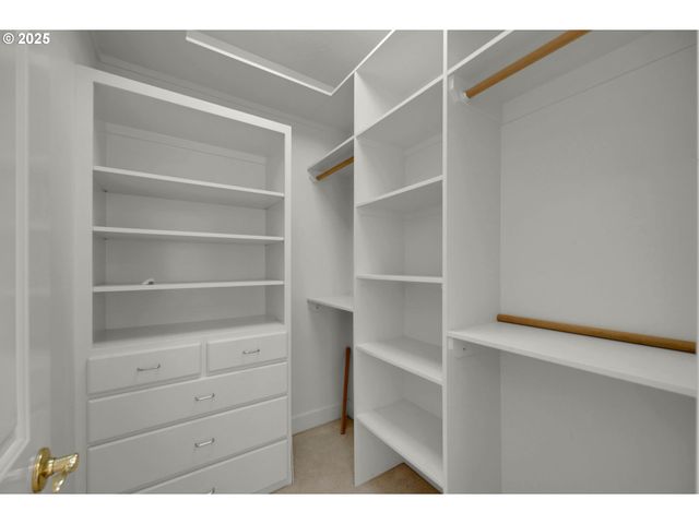 1243 CRENSHAW Rd, Eugene, OR 97401