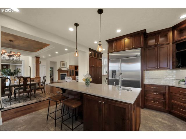 1243 CRENSHAW Rd, Eugene, OR 97401