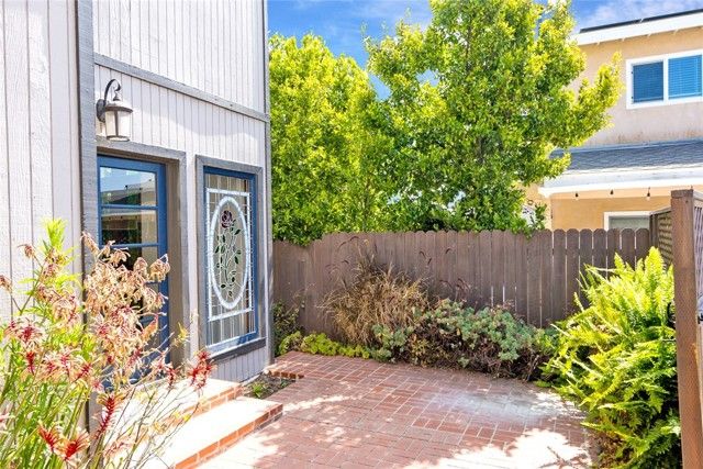 1411 15th, Manhattan Beach, CA 90266