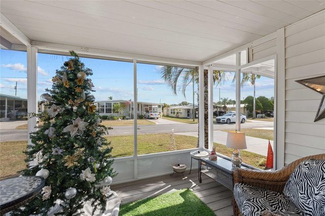 5239 MARY STREET, Zephyrhills, FL 33542