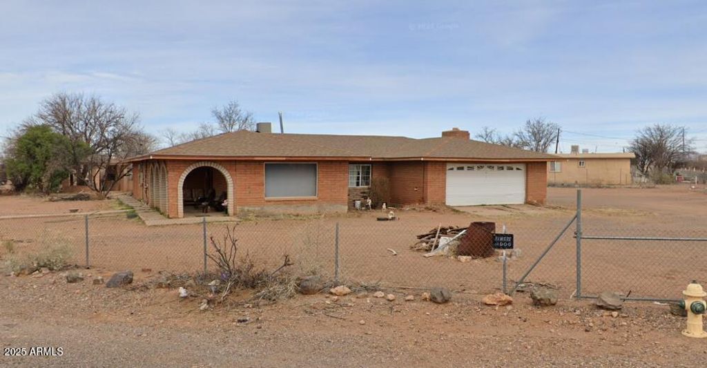 460 S CHASE Street, Douglas, AZ 85607