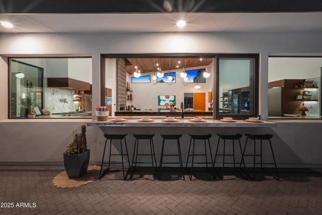 11649 N MILLER Road, Scottsdale, AZ 85260