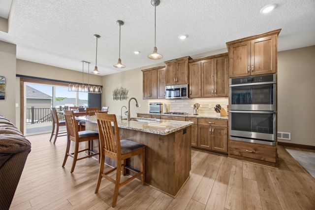 16876 Xeon Street NW, Andover, MN 55304
