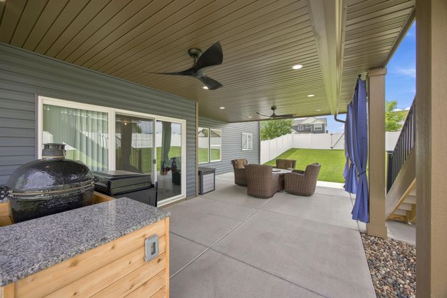 16876 Xeon Street NW, Andover, MN 55304