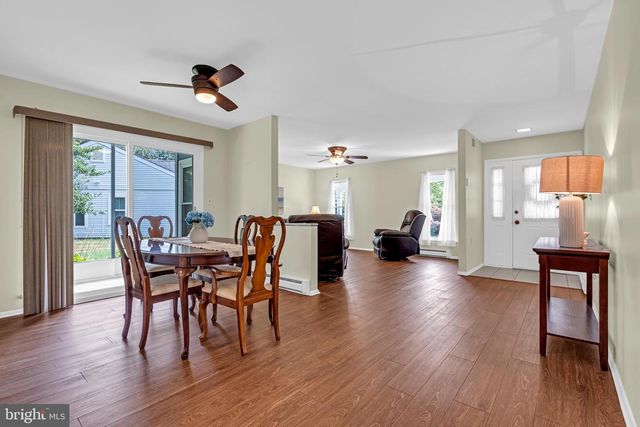 9 MAIDSTONE PL, Southampton, NJ 08088