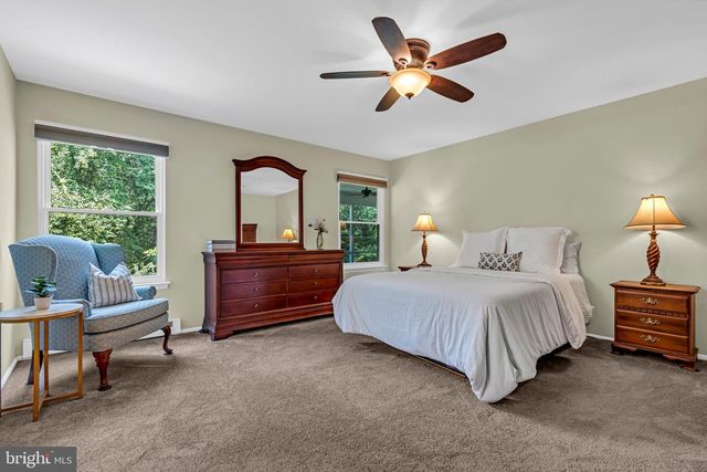 9 MAIDSTONE PL, Southampton, NJ 08088