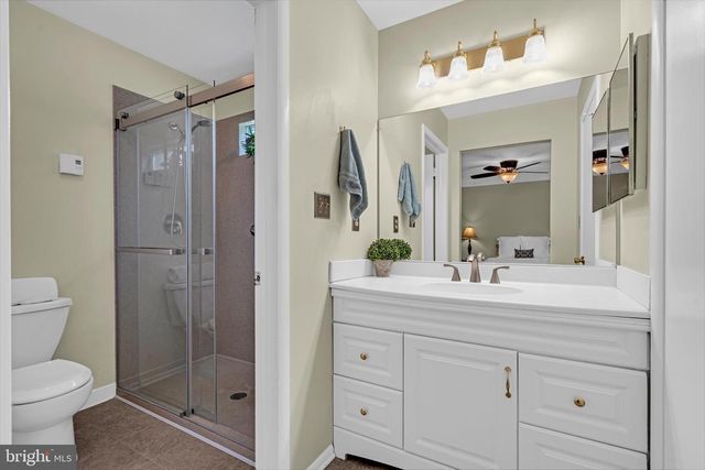 9 MAIDSTONE PL, Southampton, NJ 08088