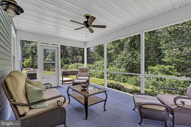 9 MAIDSTONE PL, Southampton, NJ 08088