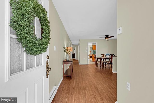 9 MAIDSTONE PL, Southampton, NJ 08088