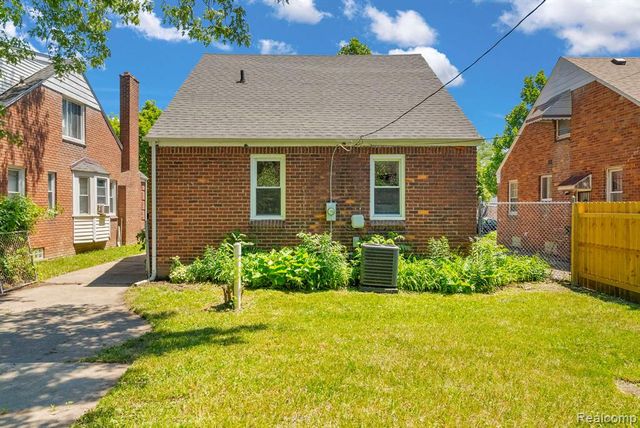19139 Plainview Avenue, Detroit, MI 48219