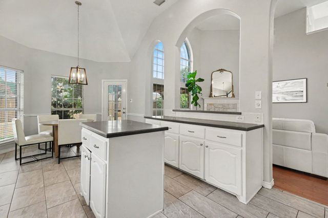 8006 Killarney Lane, Rowlett, TX 75089