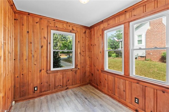 2348 Rosewood Avenue, Winston-salem, NC 27103