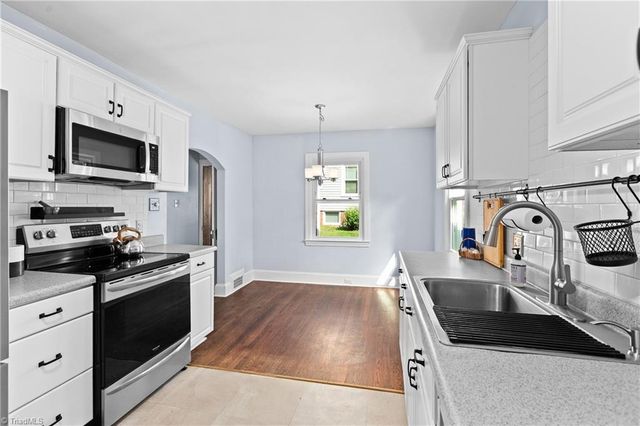 2348 Rosewood Avenue, Winston-salem, NC 27103