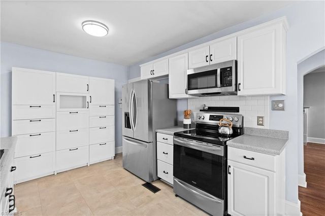 2348 Rosewood Avenue, Winston-salem, NC 27103