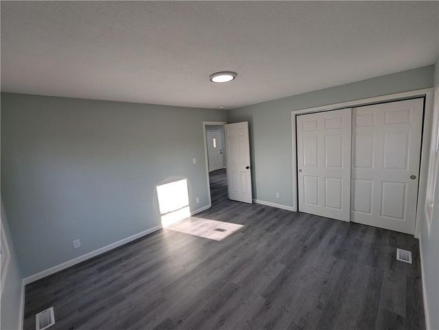 6207 E 150th Terrace, Grandview, MO 64030