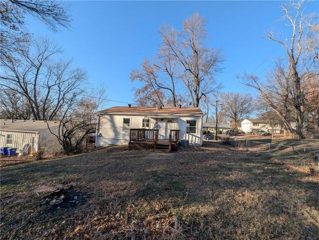 6207 E 150th Terrace, Grandview, MO 64030
