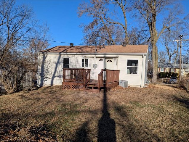 6207 E 150th Terrace, Grandview, MO 64030