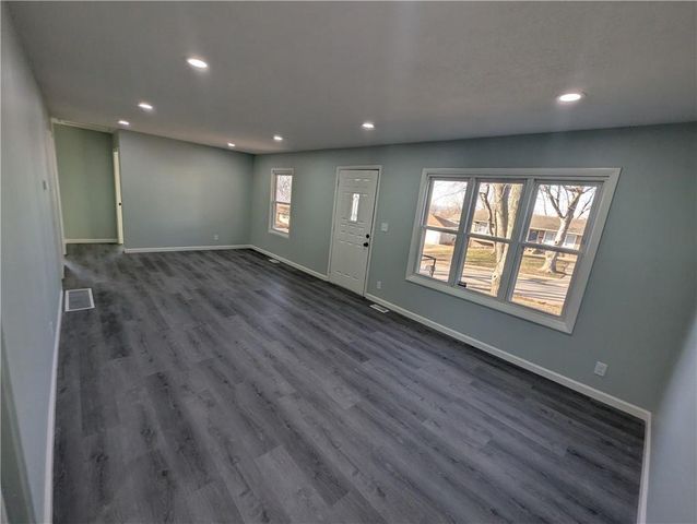 6207 E 150th Terrace, Grandview, MO 64030