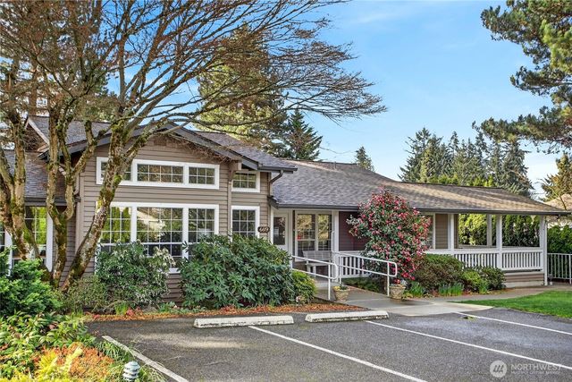 6640 114th Avenue SE, Bellevue, WA 98006