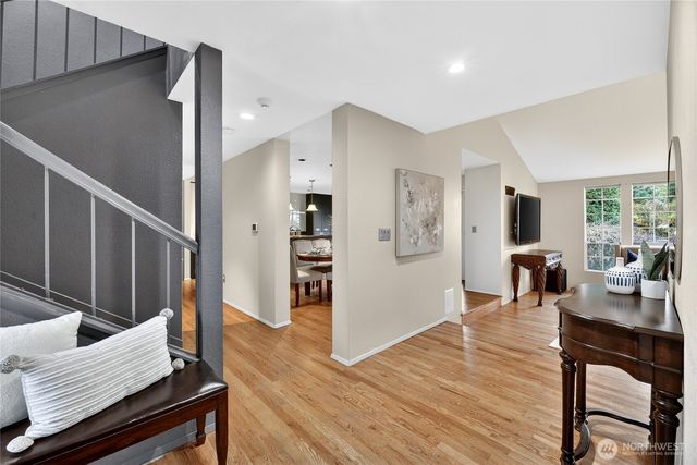 6640 114th Avenue SE, Bellevue, WA 98006