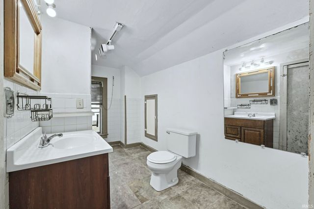 2329 N Clinton Street, Fort Wayne, IN 46805