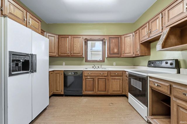 2329 N Clinton Street, Fort Wayne, IN 46805