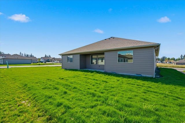 36 W 12th St, Deer Park, WA 99006