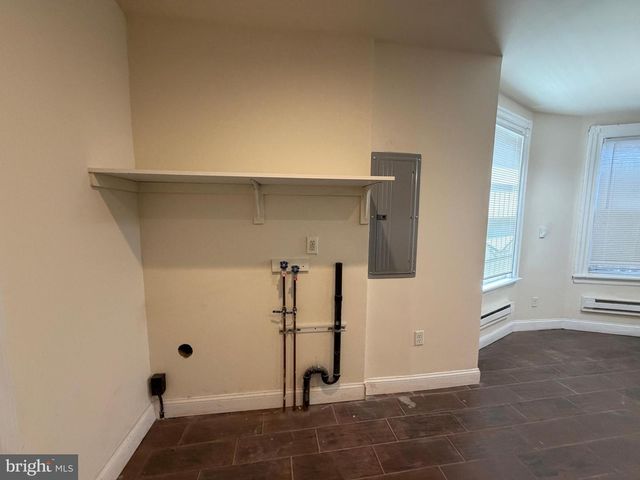 5549 N 5TH ST, Philadelphia, PA 19120
