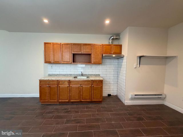 5549 N 5TH ST, Philadelphia, PA 19120