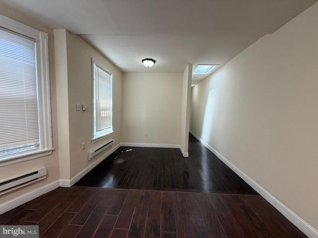 5549 N 5TH ST, Philadelphia, PA 19120
