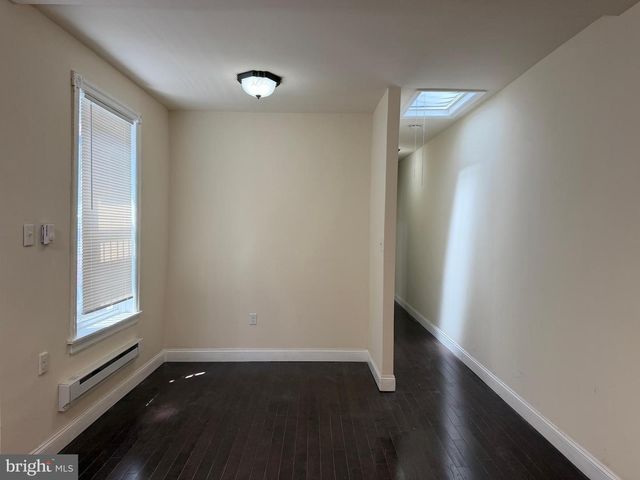 5549 N 5TH ST, Philadelphia, PA 19120