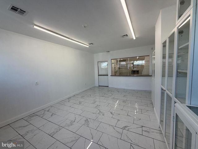 5549 N 5TH ST, Philadelphia, PA 19120