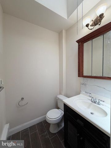 5549 N 5TH ST, Philadelphia, PA 19120