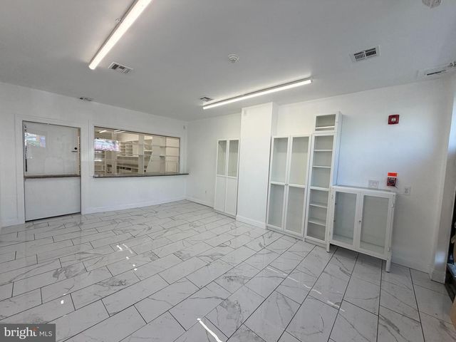 5549 N 5TH ST, Philadelphia, PA 19120