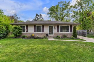 386 Charterhouse Court, Canton Twp, MI 48188