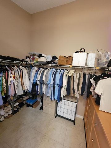 33 Selby Lane, Palm Beach Gardens, FL 33418