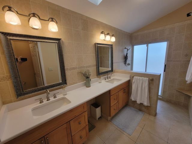 33 Selby Lane, Palm Beach Gardens, FL 33418