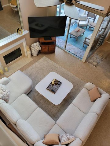 33 Selby Lane, Palm Beach Gardens, FL 33418