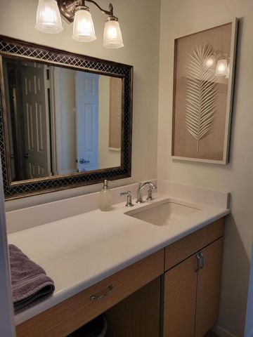 33 Selby Lane, Palm Beach Gardens, FL 33418