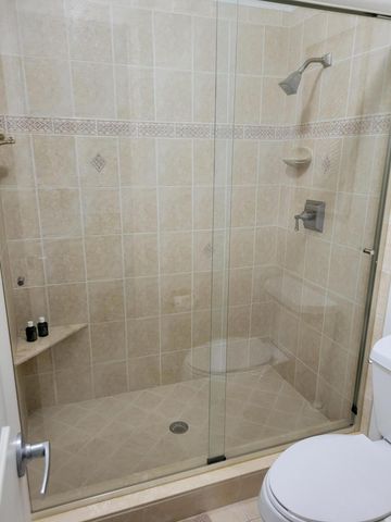 33 Selby Lane, Palm Beach Gardens, FL 33418