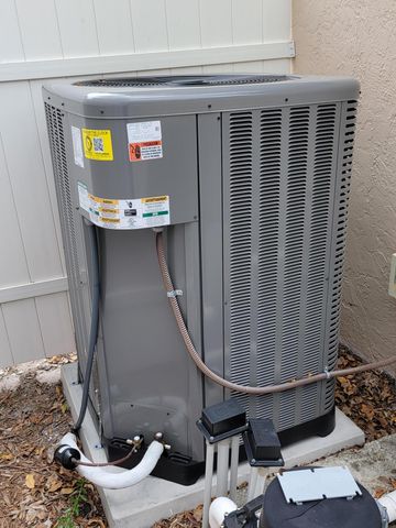 33 Selby Lane, Palm Beach Gardens, FL 33418