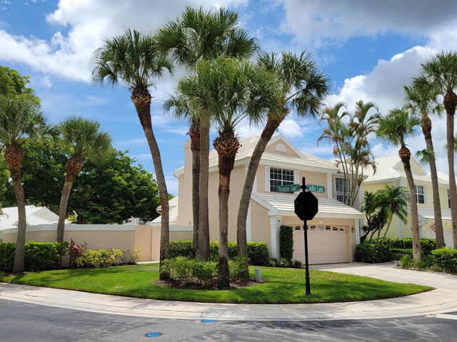 33 Selby Lane, Palm Beach Gardens, FL 33418
