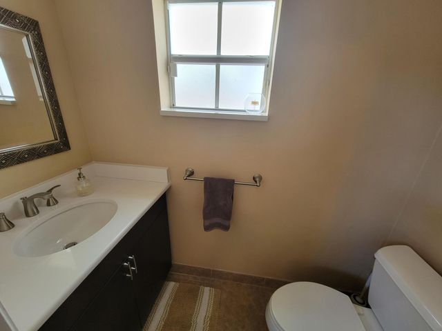 33 Selby Lane, Palm Beach Gardens, FL 33418