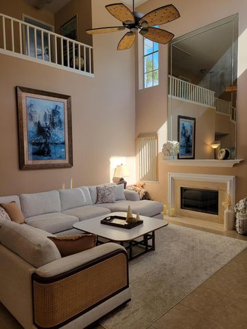 33 Selby Lane, Palm Beach Gardens, FL 33418