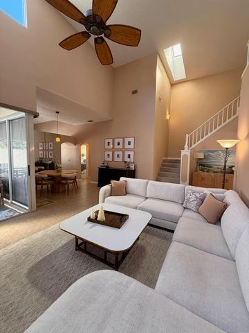 33 Selby Lane, Palm Beach Gardens, FL 33418