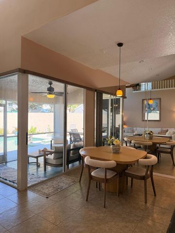 33 Selby Lane, Palm Beach Gardens, FL 33418