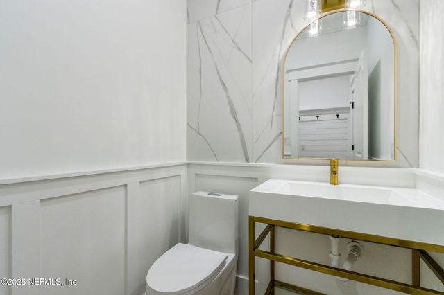 95121 N ELLIS LANDING Road, Fernandina Beach, FL 32034